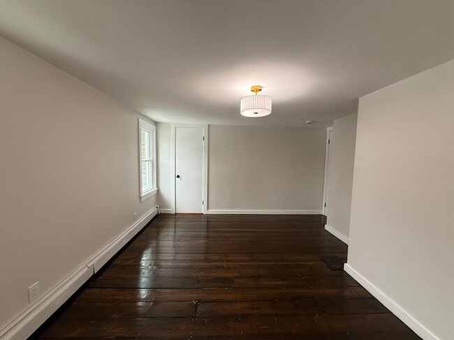 Building Photo - 92 Fairview Ave