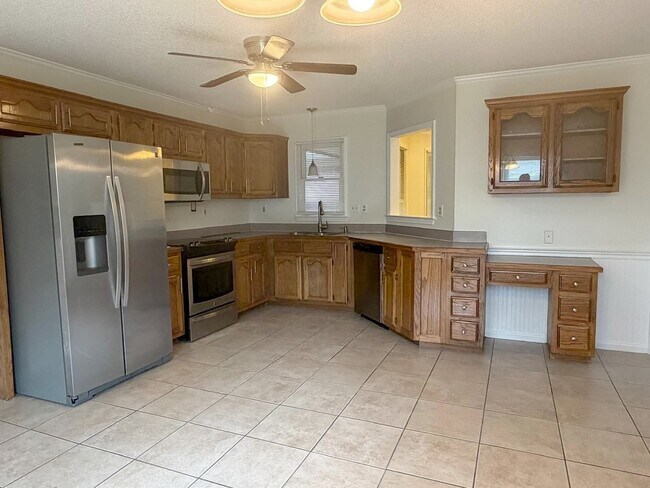 Building Photo - 7472 Hedgington Dr