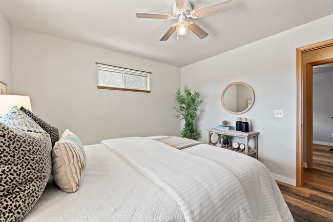 Building Photo - Charming 4-Bedroom Ranch with Low-Maintena...