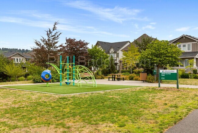 Building Photo - 14780 NW Hydrangea Ct