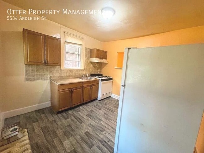 Building Photo - 5534 Ardleigh St