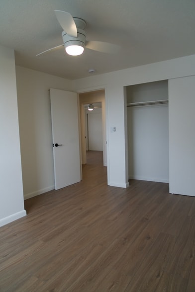 Building Photo - 673 E 6th Ave