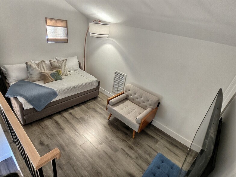 Upstairs Loft (open area) 2 twin size beds - 28021 Sarabande Ln