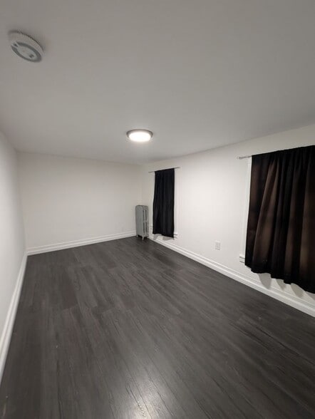 Building Photo - 46 N Meade St