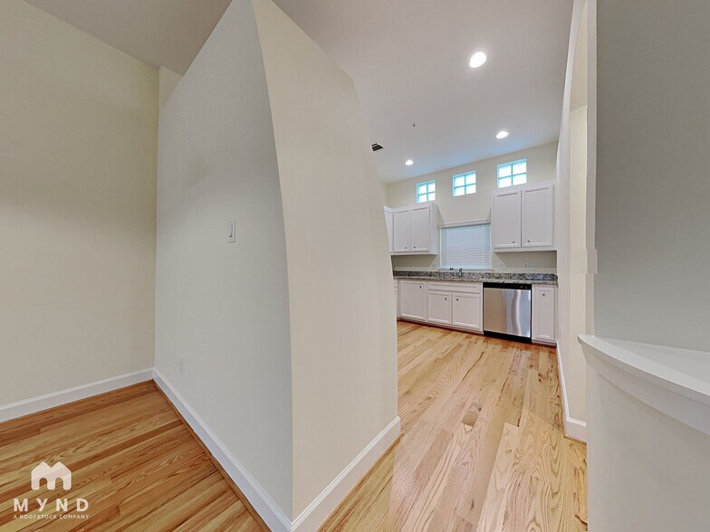 Building Photo - 8705 Bryam St
