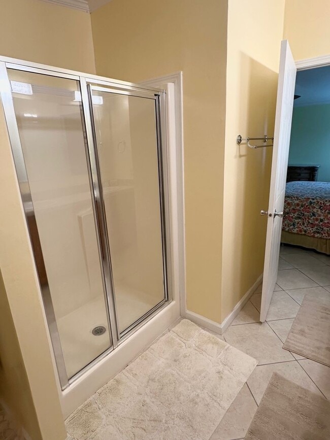 Building Photo - Spacious 3BR Single-Family Home Near Downtown Naples & Beaches