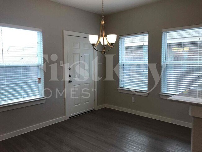 Building Photo - 9948 Rio Doso Drive