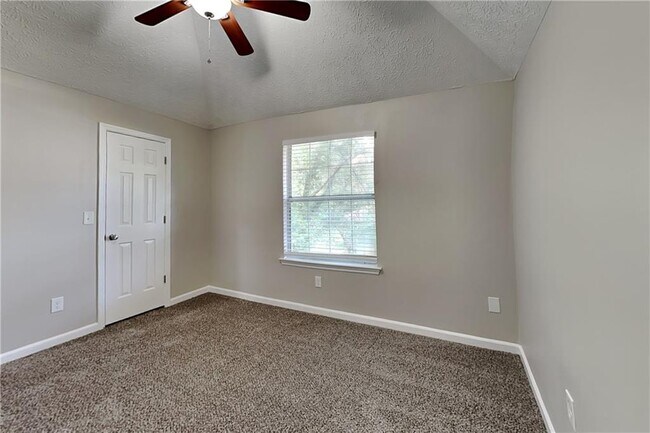 Building Photo - 1787 Ashbury Point Dr