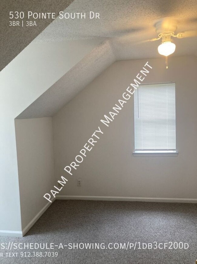 Building Photo - 530 Pointe S Dr