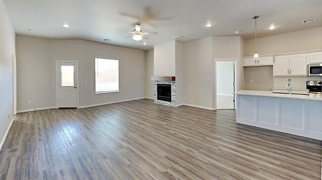 Building Photo - 487 Hardesty Dr