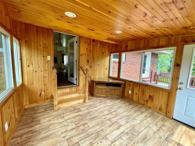 Building Photo - 1026 Southern Pines Dr
