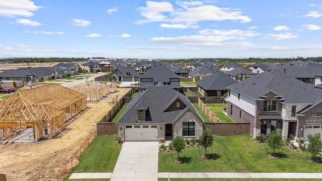 Building Photo - 25330 Balvaird Dr