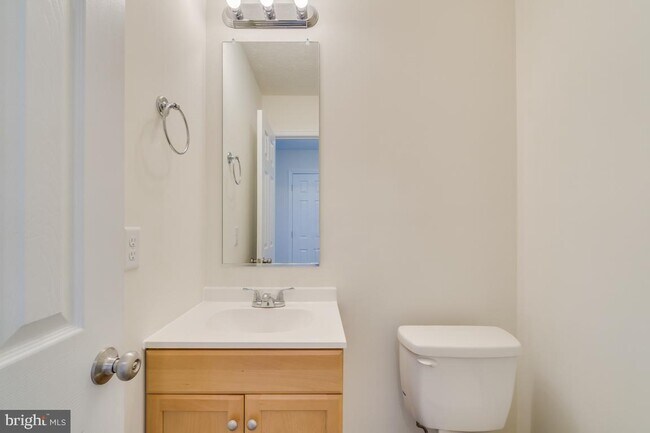 Building Photo - 2926 Sorrell Ct