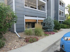 Building Photo - Cozy Garden Level Condo in Boulder