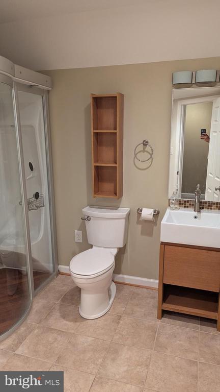 Building Photo - 12405 Willow Falls Dr