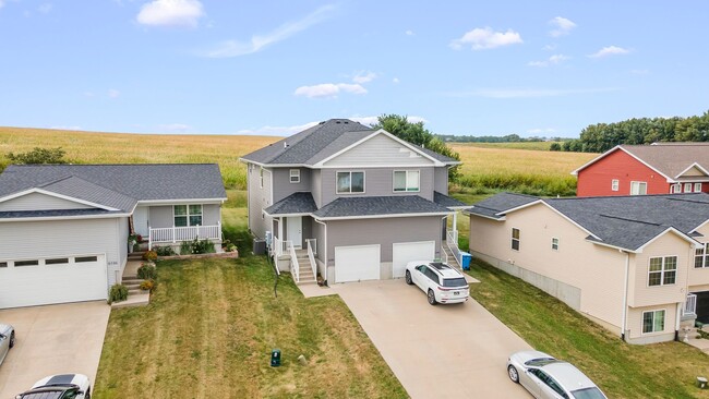 Building Photo - Duplexes at Summerland Park - Waterloo