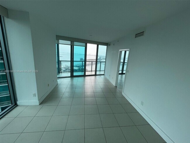 Building Photo - 888 Biscayne Blvd