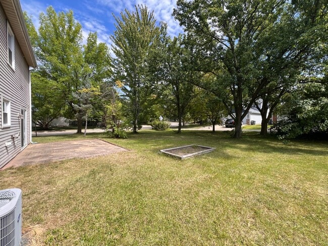 Building Photo - 1759 Sandpiper Dr