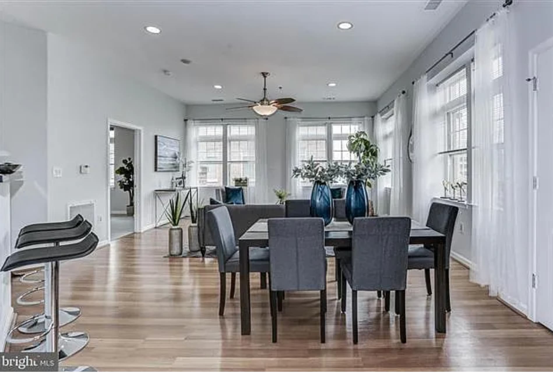 Building Photo - 309 Holland Ln