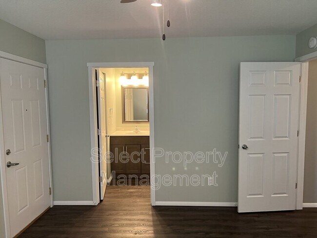 Building Photo - 2502 Alma St