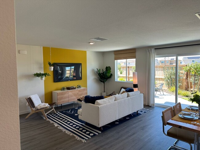 Building Photo - Brand New 4bedroom, 2.5bath in West Roseville