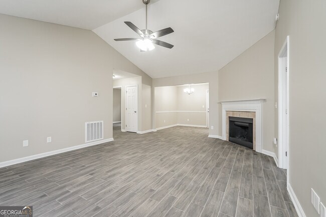 Building Photo - 145 Fairclift Dr