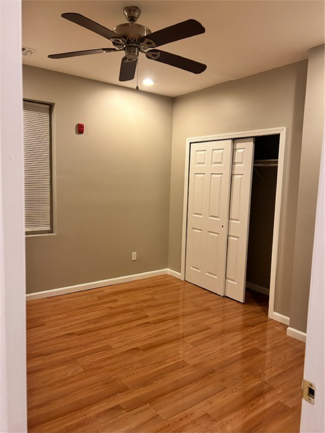 Building Photo - 2113 E Huntingdon St