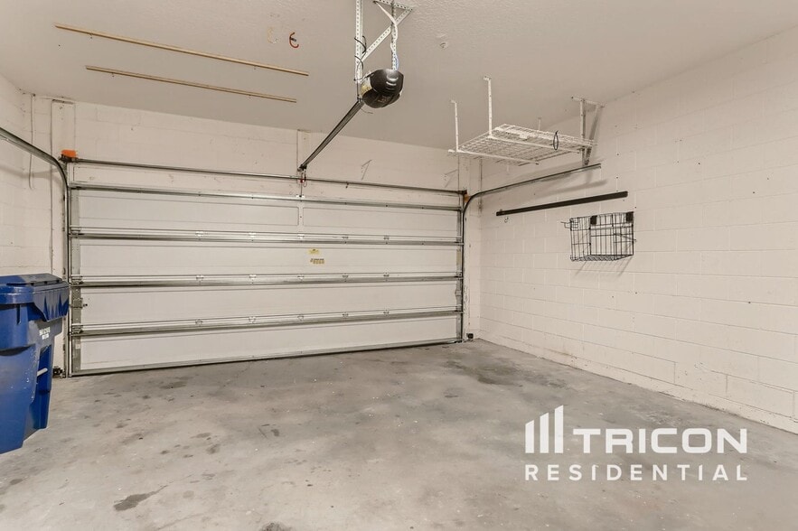 Building Photo - 5311 Shasta Daisy Pl