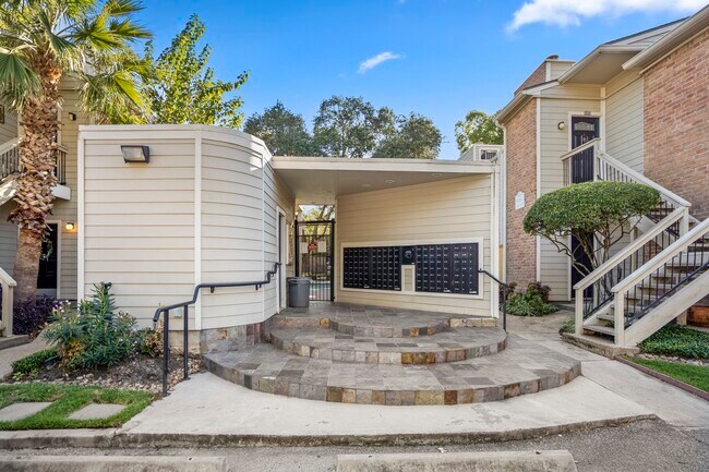 Building Photo - 2001 Bering Dr