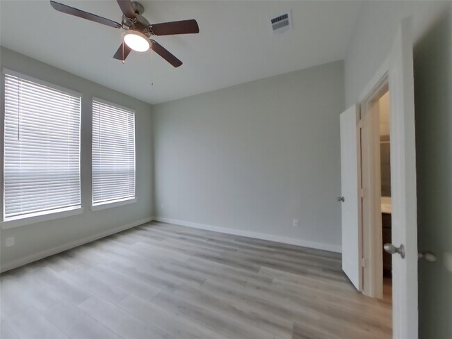 Building Photo - 2342 Cohorn Trl