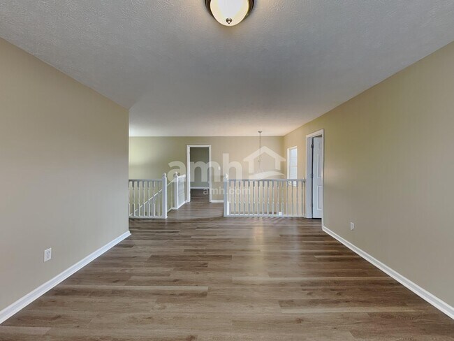 Building Photo - 7924 Valley Trace Ln