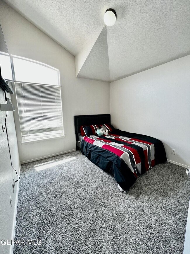 Building Photo - 12701 Francisco Paz Dr