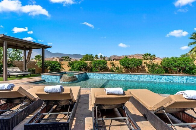 Building Photo - 54770 Cavalcade Ct