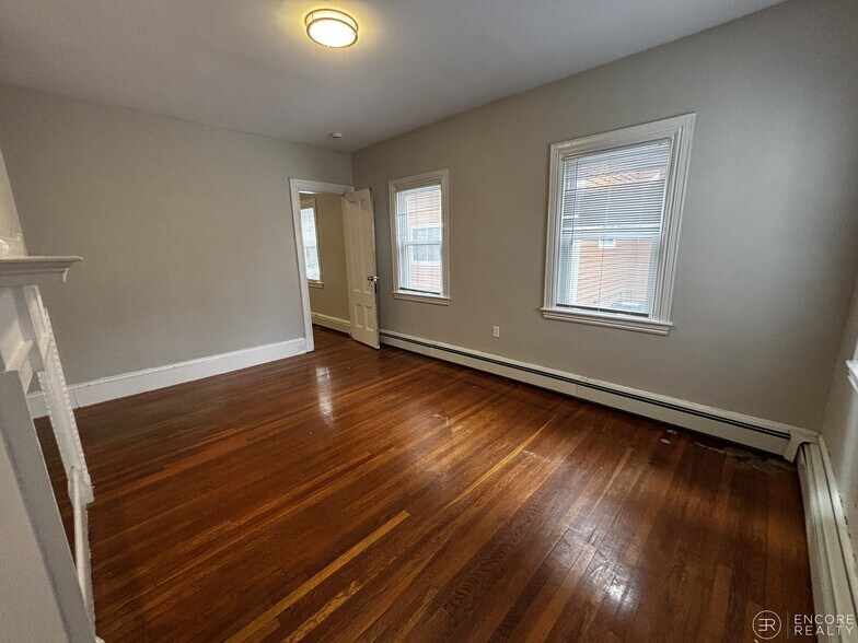 Building Photo - 63 Dana St