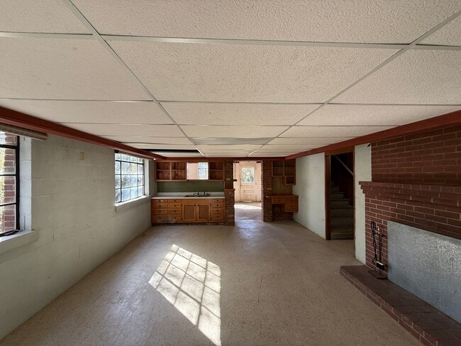 Building Photo - 3241 Harper Rd