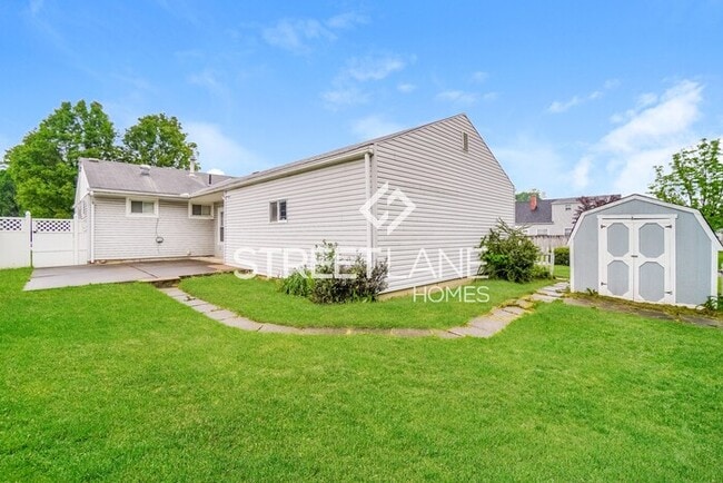 Building Photo - Charming 3 Bedroom in Columbus!