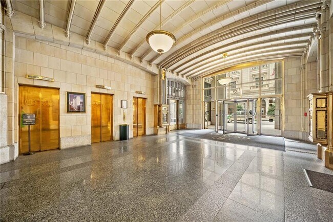 Building Photo - 57 Forsyth St NW