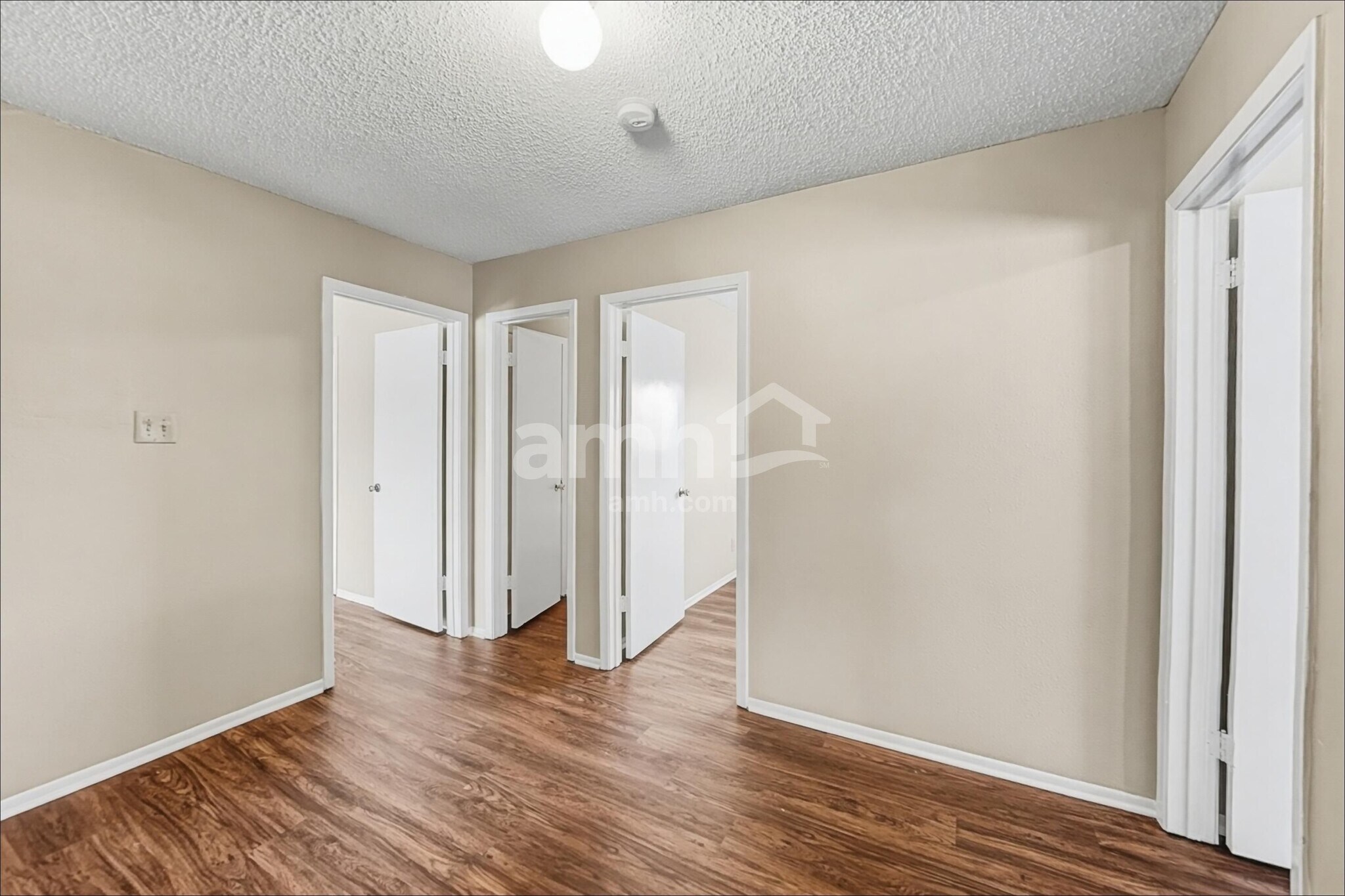 Building Photo - 6678 Snow Meadow Dr