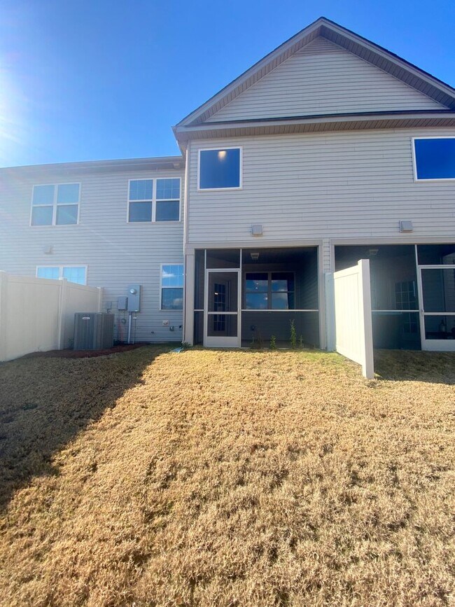 Building Photo - 3BR/2.5BA TOWNHOME IN INDIAN LAND SC