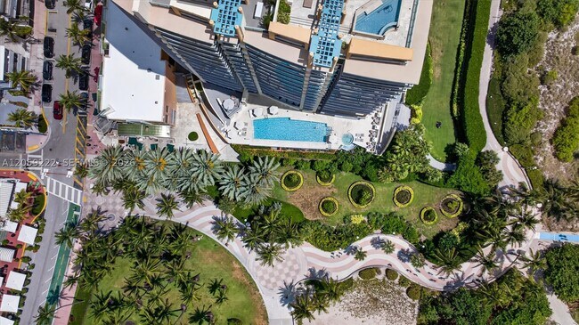 Building Photo - 1455 Ocean 704
