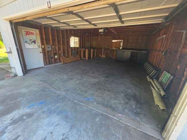 Building Photo - 4645 D St