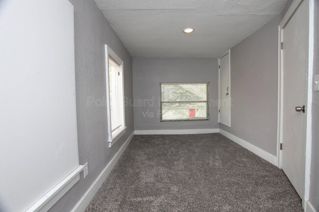 Building Photo - 1225 S Pattie St