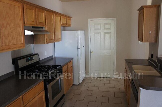 Building Photo - 2512 Socorro Bend