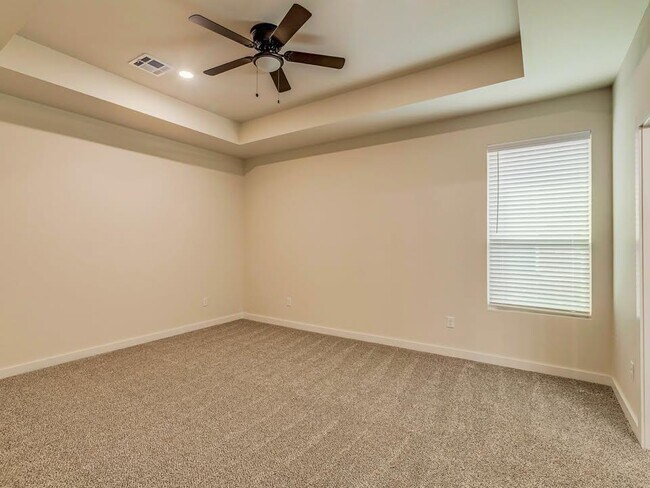 Building Photo - 8225 NW 163rd Ter