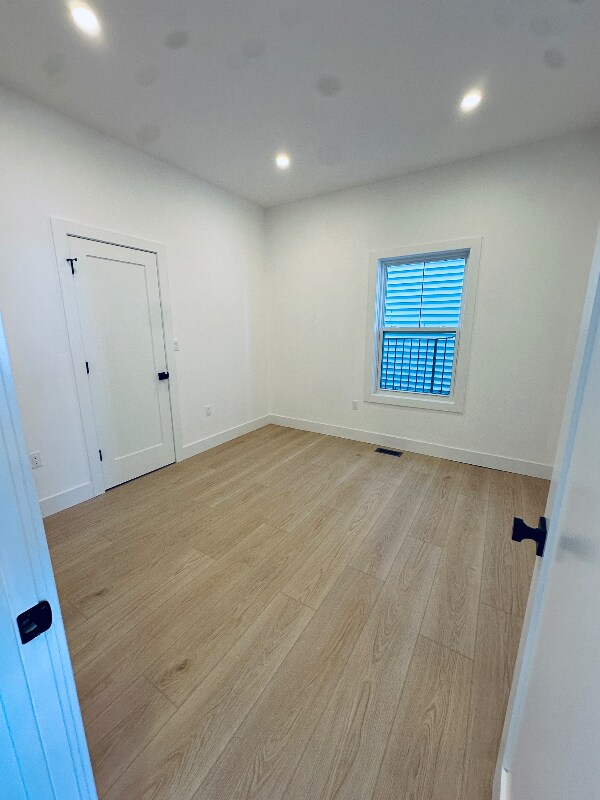Building Photo - 280 Endicott Ave