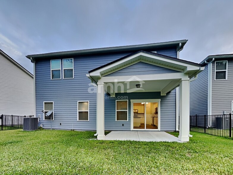 Building Photo - 3154 Creek Village Ln