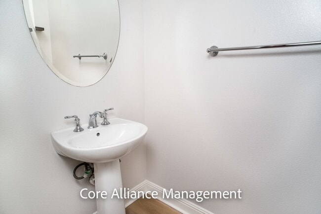 Building Photo - 11528 Verona Dr