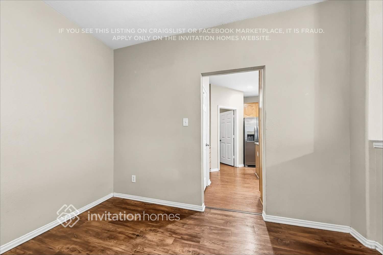 Building Photo - 4000 Iris Ct