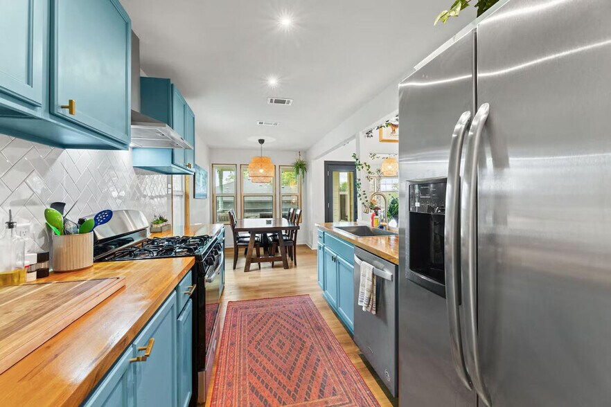 Building Photo - 4901 Howden Cir