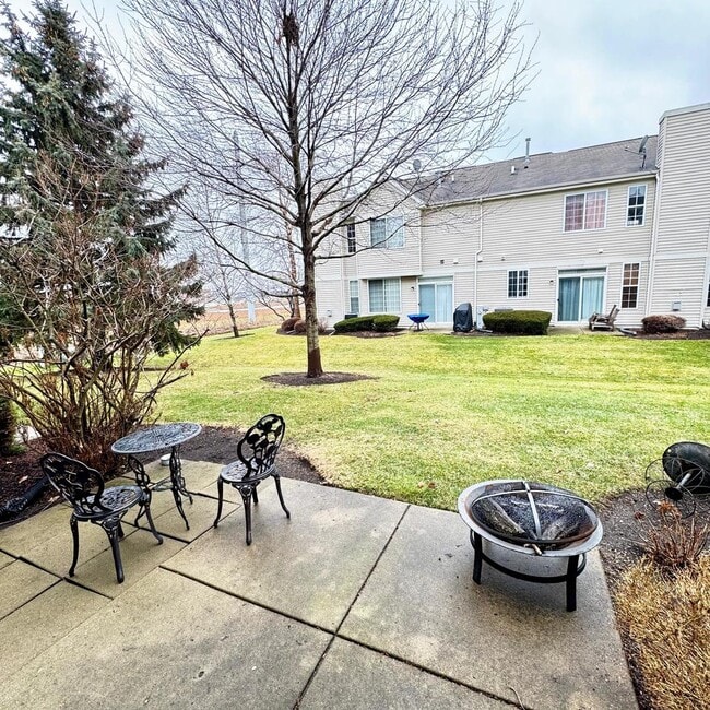 Building Photo - 5362 Wildspring Dr